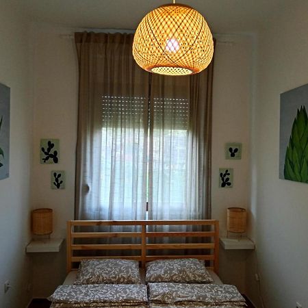 Ferienwohnung Studio Apartman Cactus Zagreb Exterior foto